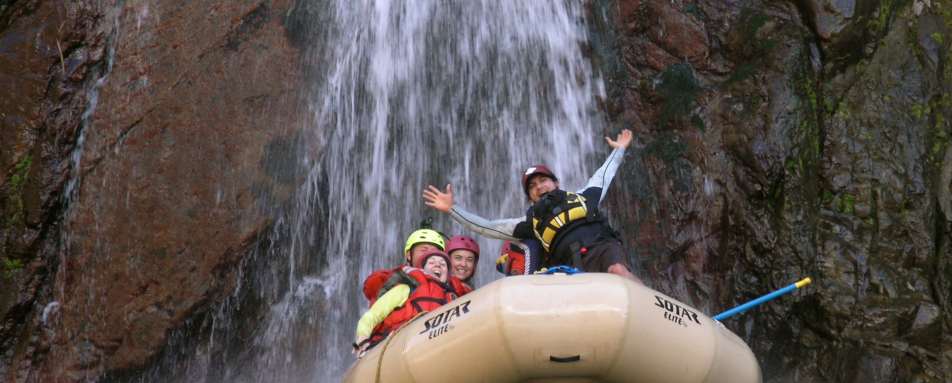 Sacred Valley rafting 