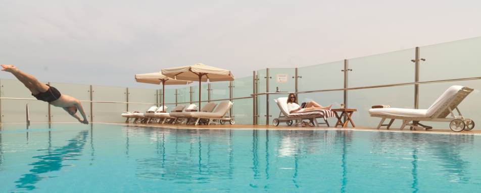 Belmond Miraflores Park pool - Luxury Peru