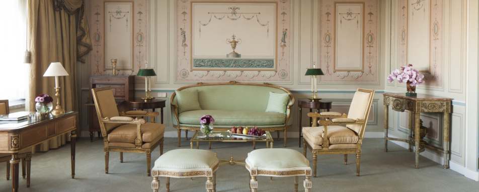 Suite living room - Four Seasons Hotel Ritz Lisbon