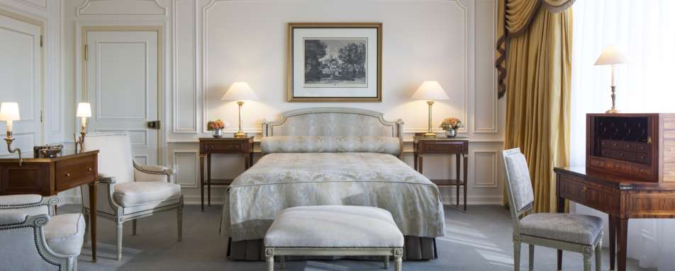 Guest room - Four Seasons Hotel Ritz Lisbon