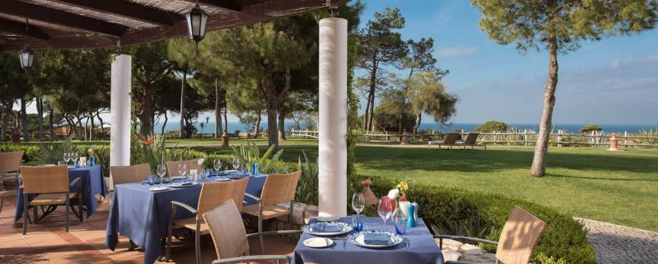 Pescador Restaurant - Pine Cliffs 