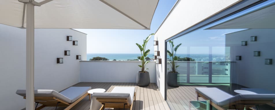 WOW Suite Relaxation Area 