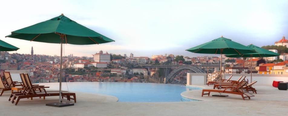 Outdoor Pool - The Yeatman