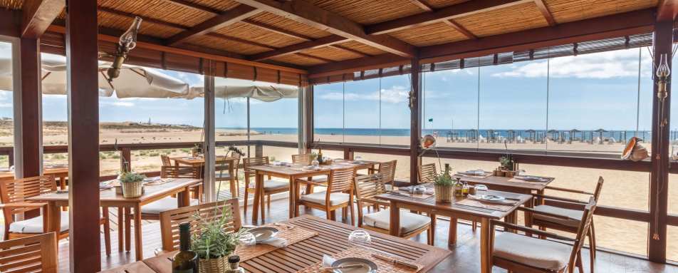 Arte Nautica Beach Restaurant 