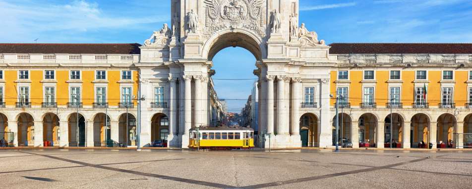 Lisbon - Beyond Lisbon: cobbled streets to coastal retreats