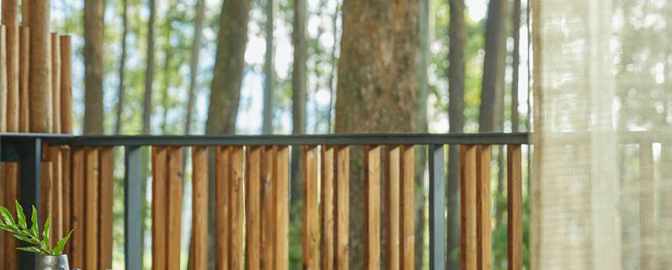 Suite Outdoor Bathroom  