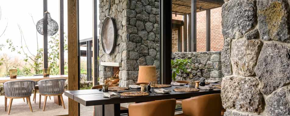 Dining area at Singita Kwitonda 