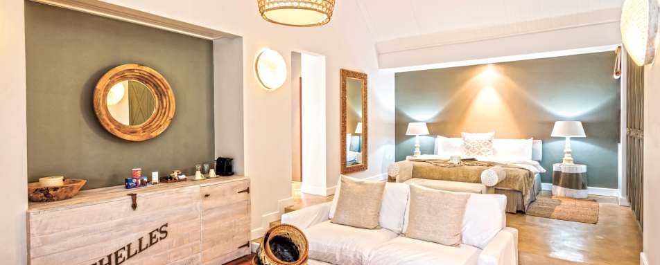 Beach Suite Interior - Alphonse Island