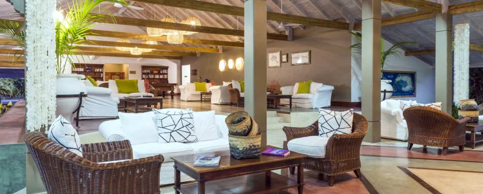 Reception - Alphonse Island