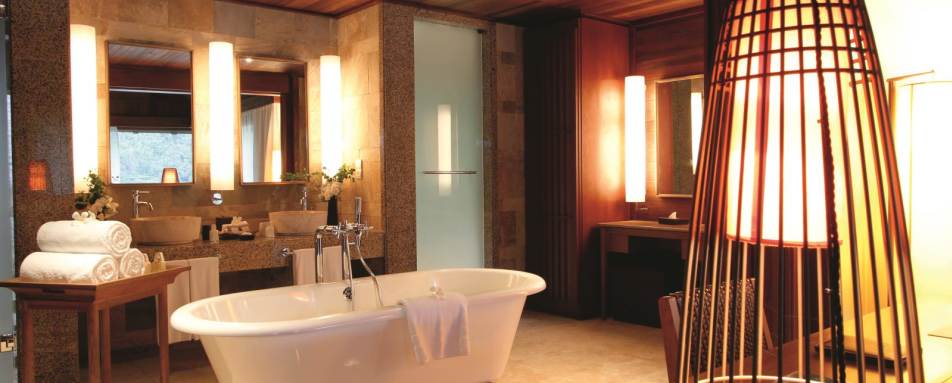 Hillside Villa Bathroom - Constance Ephelia Resort