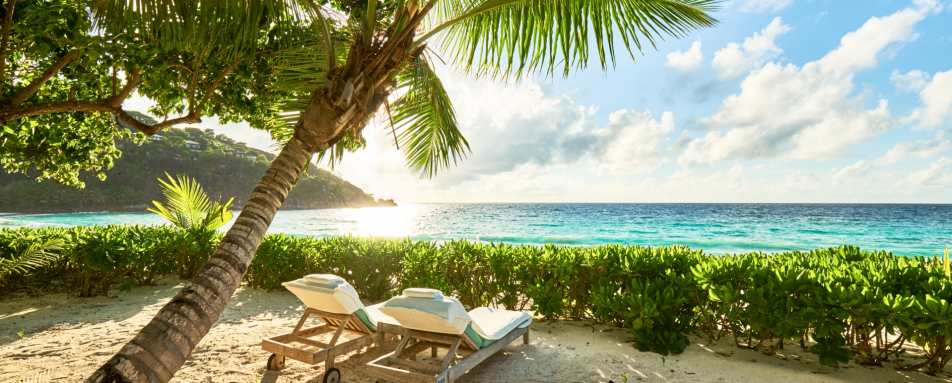 Sun loungers - Four Seasons Resort Seychelles