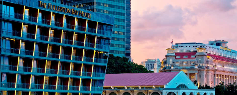 Stunning waterfront location - The Fullerton Bay