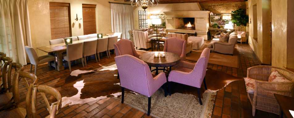 Lounge and dining area 