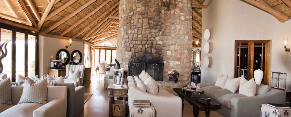 Main Lounge - Kwandwe Great Fish River Lodge