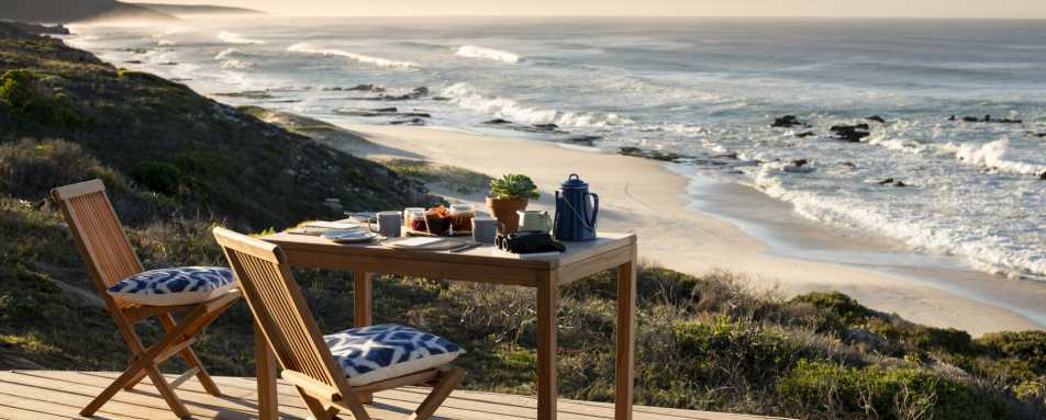 Breakfast with a view 