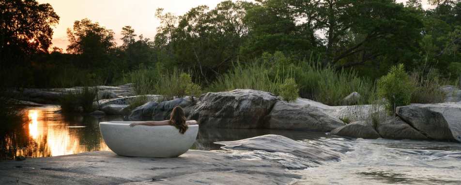 Private Granite Suites Bush bath - Londolozi Private Game Reserve