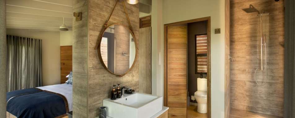 Suite Bathroom Marataba Mountain Lodge  