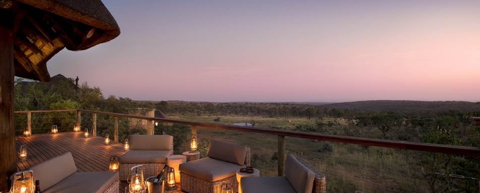 Executive Suite deck - Mhondoro Game Lodge