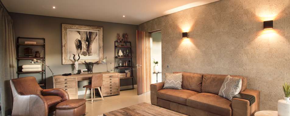 Villa study - Mhondoro Game Lodge