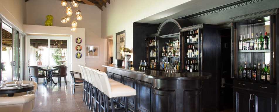 Bar area - Mont Rochelle