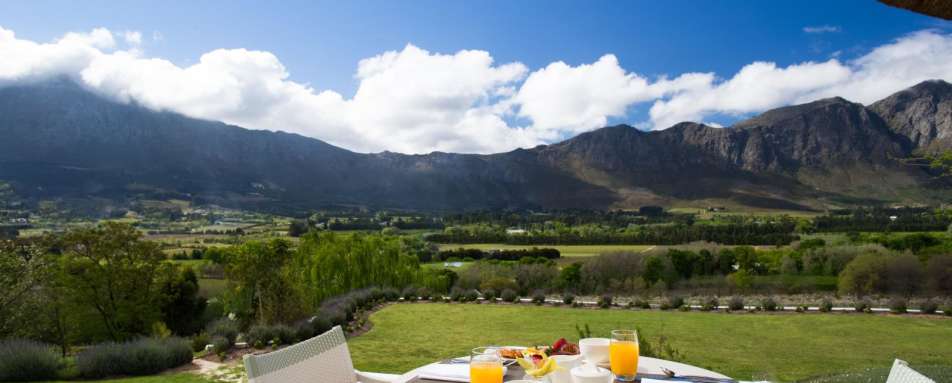 Miko restaurant terrace - Mont Rochelle