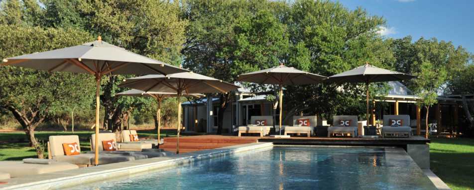 Pool area - Morukuru Farm House