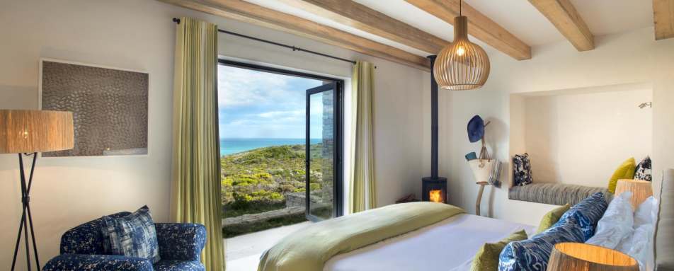 Bedroom with view - Morukuru Ocean House 