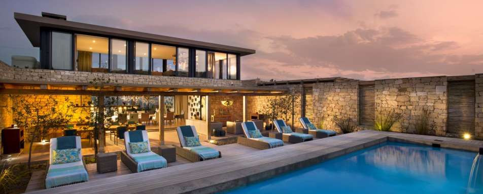 Patio and pool - Morukuru Ocean House 