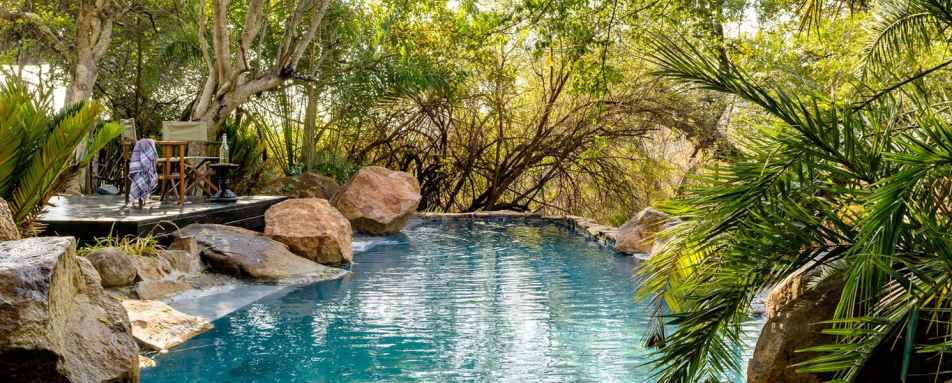 Poolside seat - Singita Ebony Lodge