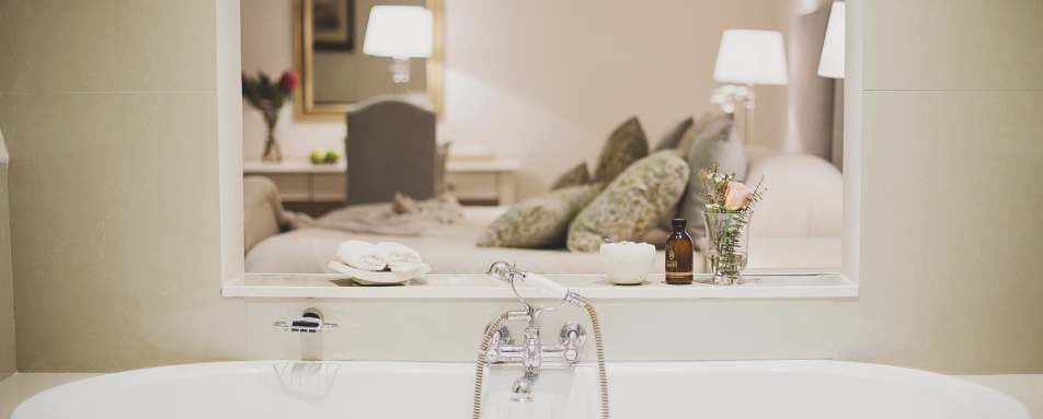 Bath - The Last Word Franschhoek