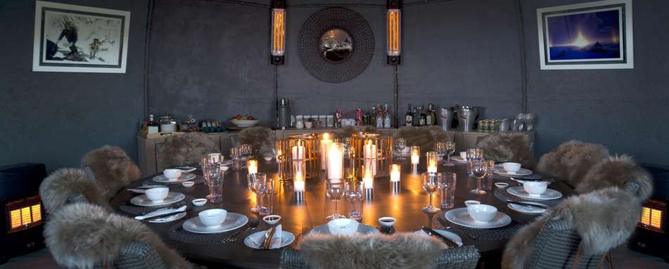 Dining room - White Desert  