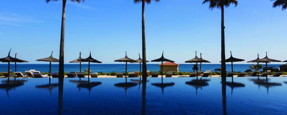 Beach Club Infinity Pool - Finca Cortesin