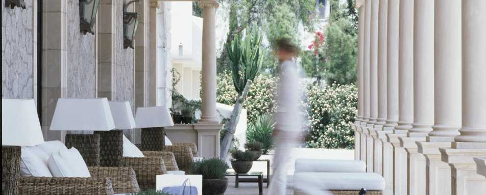 Patio - Hospes Maricel