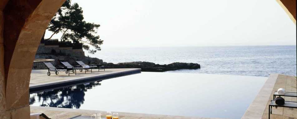 Infinity pool - Hospes Maricel