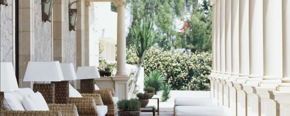 Sitting Area - Hospes Maricel