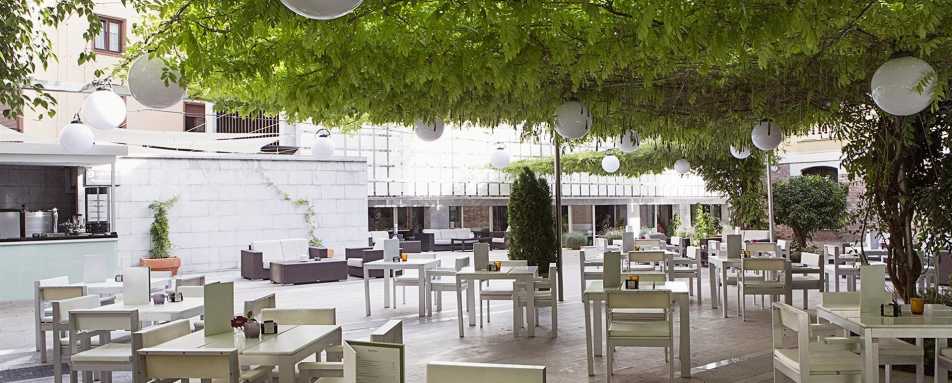 Garden - Hospes Palacio de los Patos