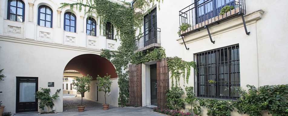 Exterior - Hospes Palacio del Bailío