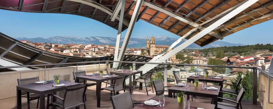 Restaurant terrace - Hotel Marques de Riscal