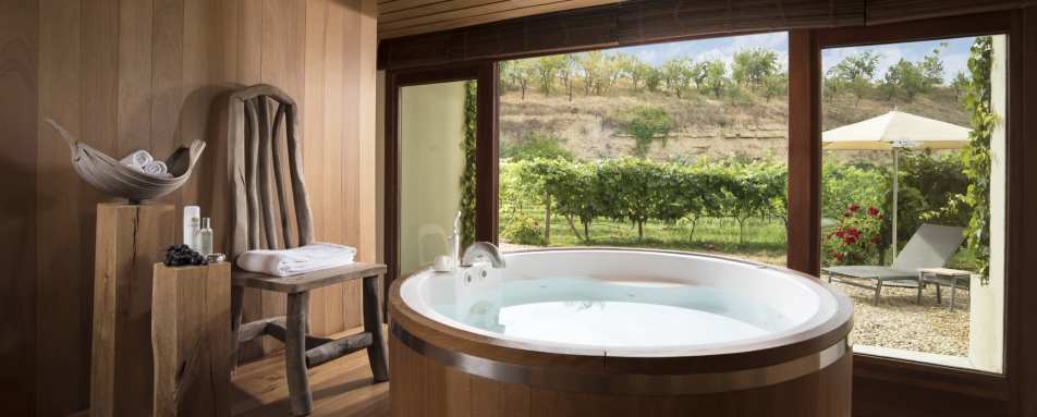 Spa barrel bath - Hotel Marques de Riscal