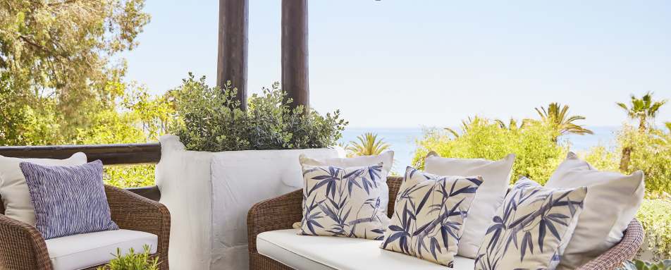 Deluxe Room with sea views 