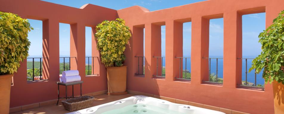 ritz carlton terrace jacuzzi 