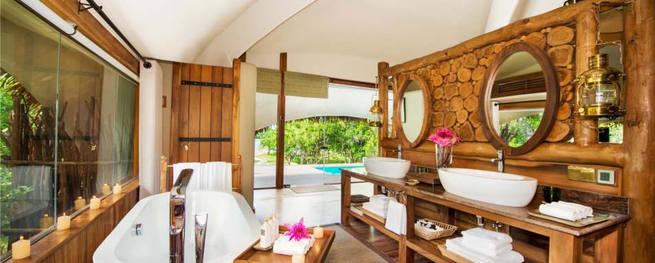 Bathroom - Chena Huts