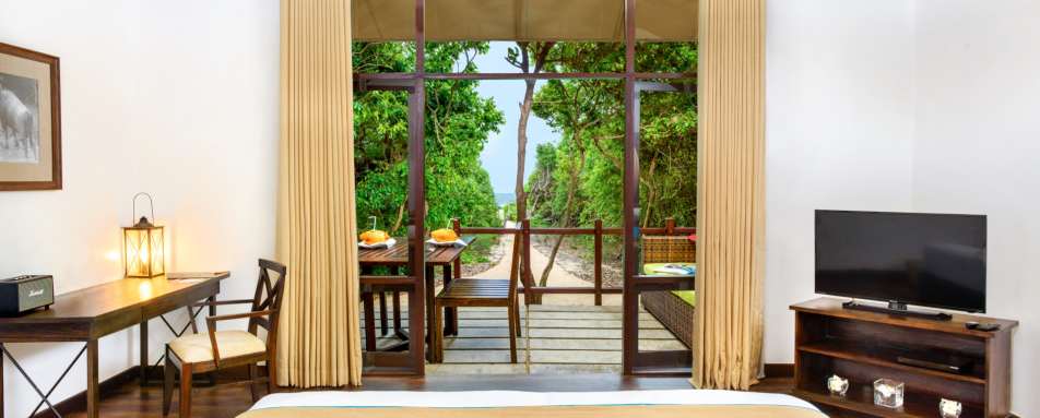 Cabin Beach Interior - Jungle Beach 