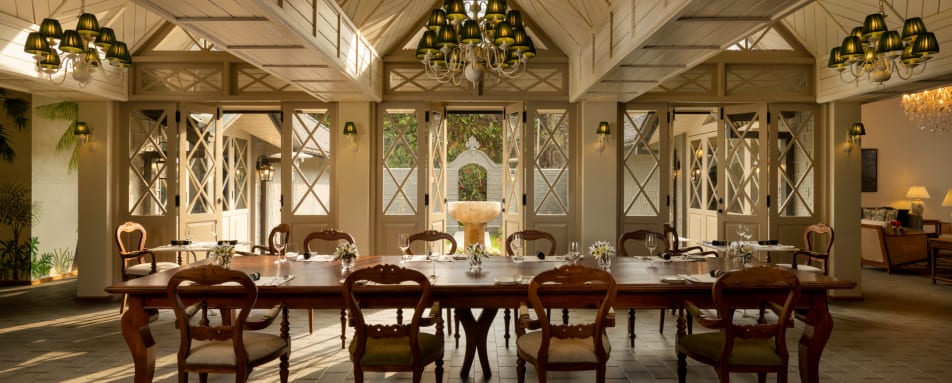 Dining Area - Uga Hallowella  