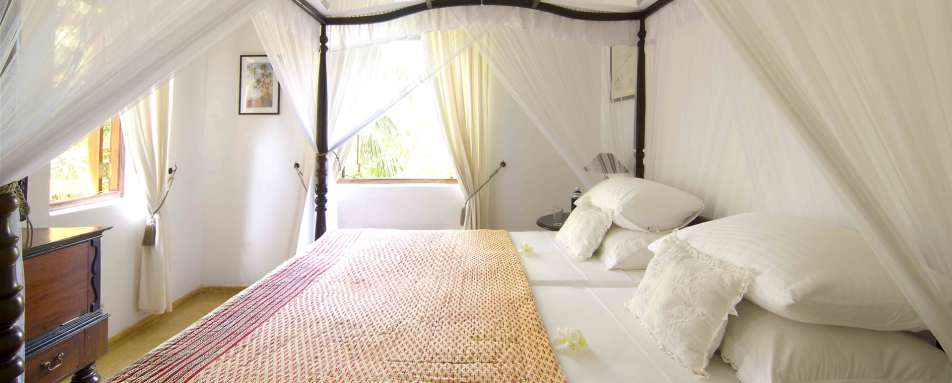 Main House Bedroom - Why House