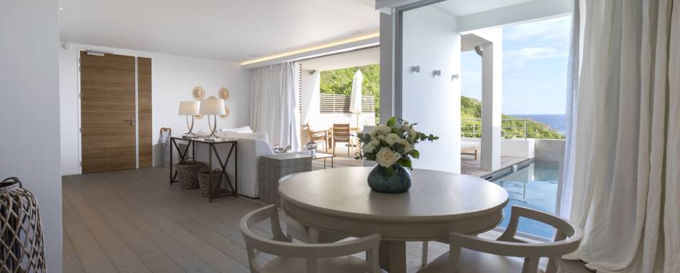 Spirit Duplex dining area