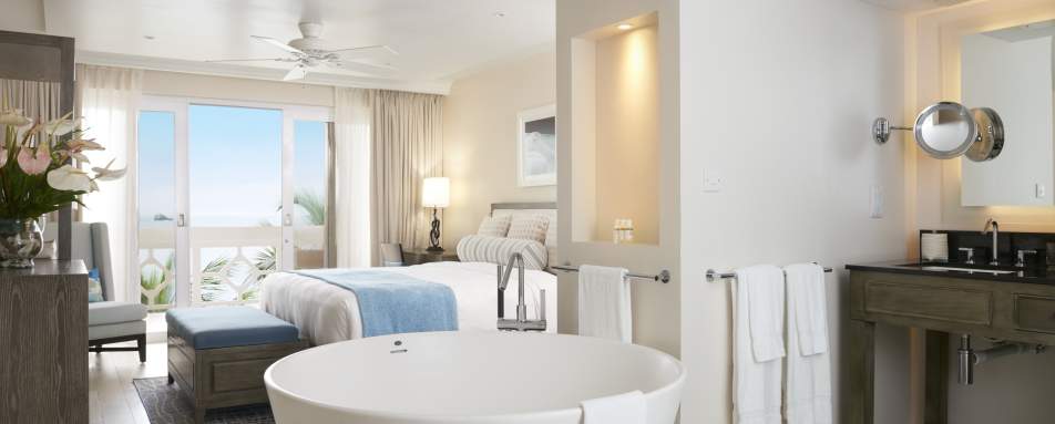 Grand Luxury Ocean Front Room - BodyHoliday