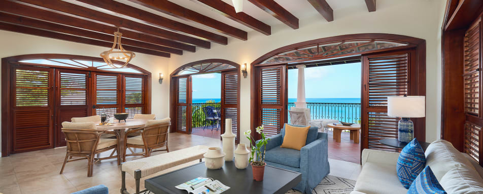 OceanViewSuitePoollivingroom 