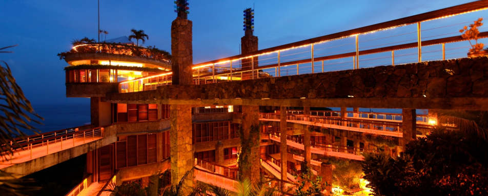 Sky Bridges - Jade Mountain