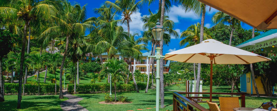 Beach Bar & Gardens - Bequia Beach Hotel